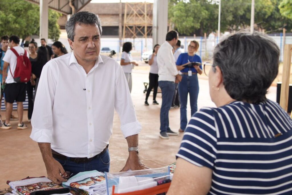 Vereador Landmark Rios percorre Campo Grande ouvindo a população. Foto: Pedro Roque