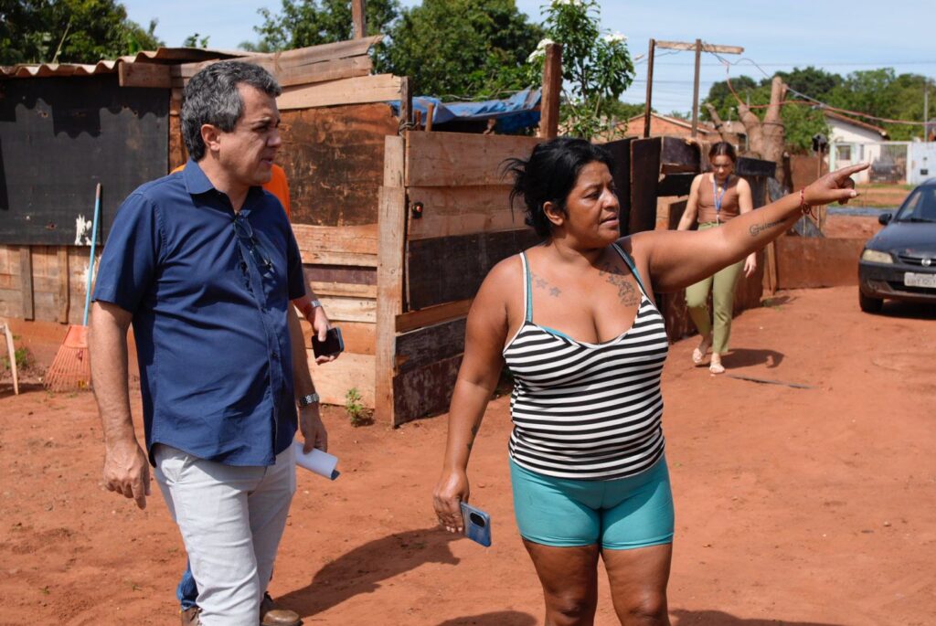 Vereador tem visitado as comunidades nos últimos dias. Foto: Pedro Roque