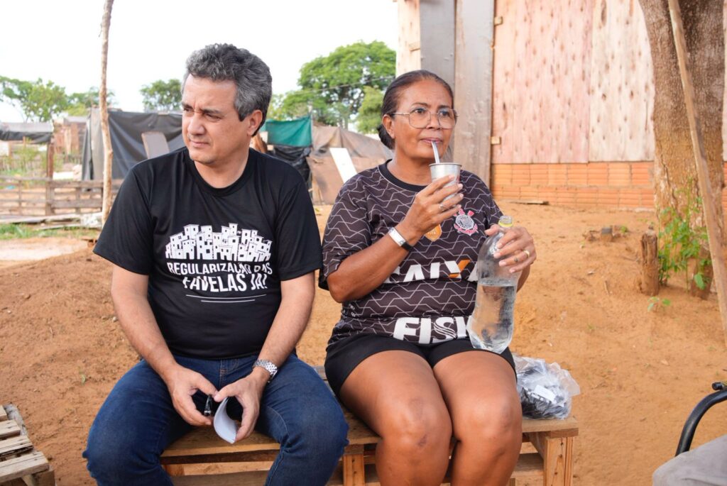 Vereador Landmark durante visita em comunidade de Campo Grande. Foto: Pedro Roque