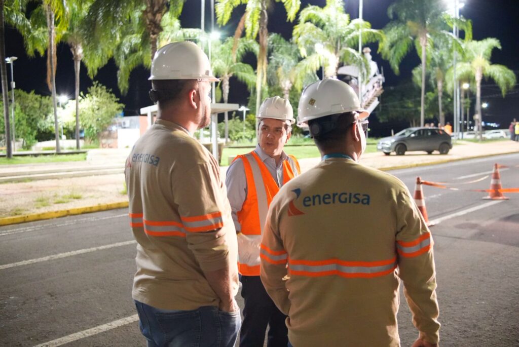 Vereador participou de operação contra a maçaroca na noite de quarta-feira. Foto: Pedro Roque