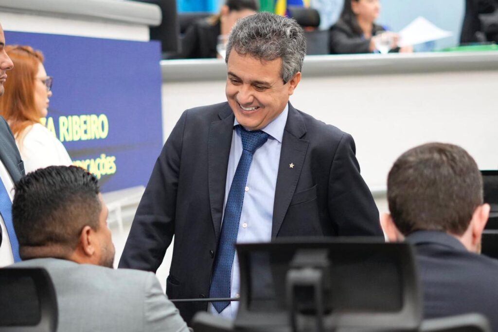 Vereador durante sessão na Câmara Municipal. Foto: Pedro Roque