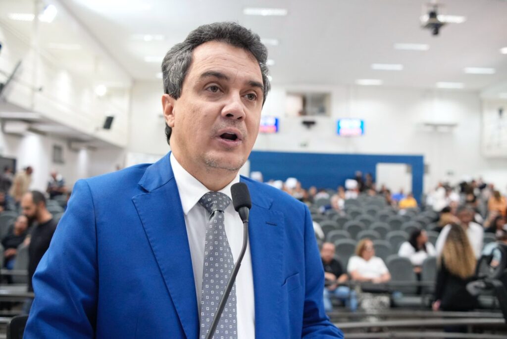 Vereador durante sessão na Câmara Municipal de Campo Grande. Foto: Pedro Roque