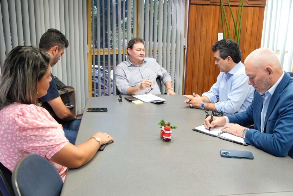 Reunião na Sisep ocorreu na manhã desta quinta-feira (04). Foto: Pedro Roque