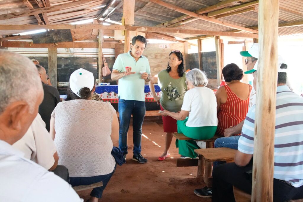 Landmark presta contas a acampados no Santa Inês. Foto: Pedro Roque