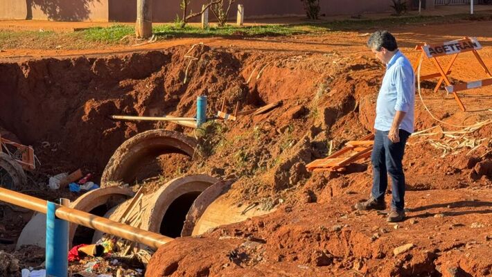 Fiscalização em obra na região da Chácara dos Poderes. Foto: Pedro Roque