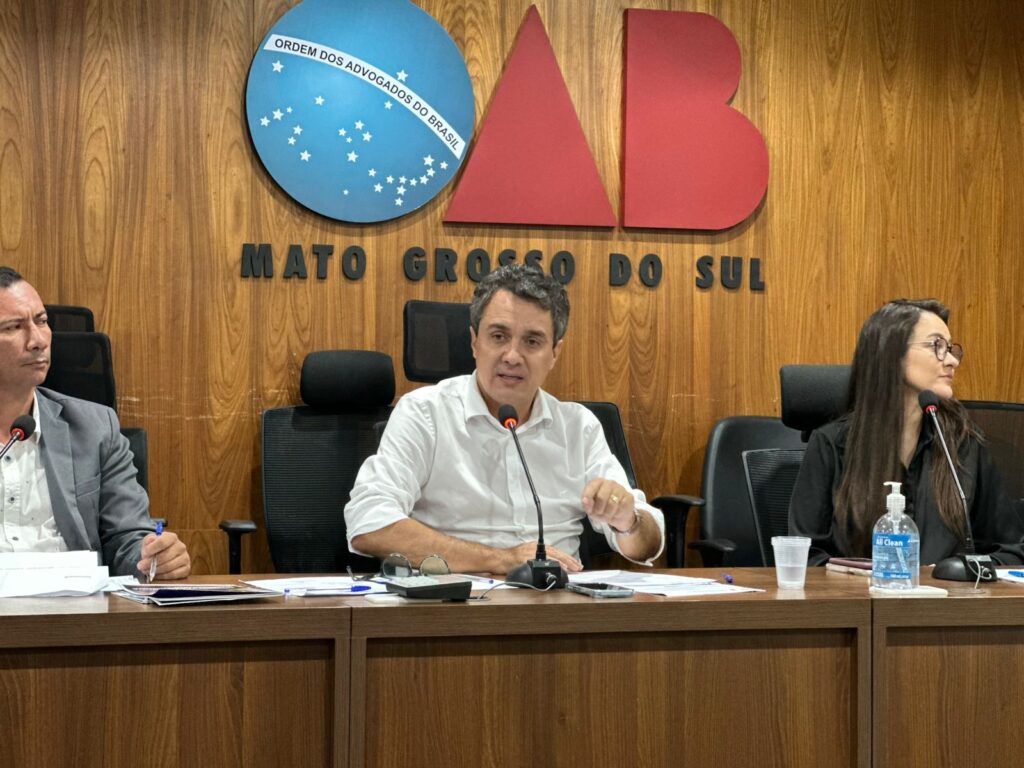 Vereador participou de plenária na sede da OAB-MS. Foto: Pedro Roque