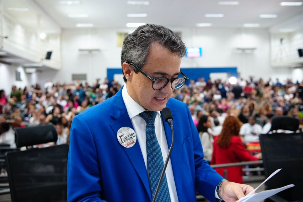 Vereador Landmark durante sessão na Câmara Municipal. Foto: Pedro Roque