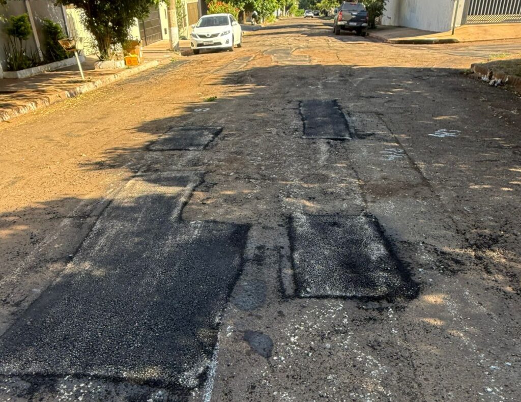 Sisep realiza tapa-buracos na Rua Galo da Serra. Foto: Divulgação