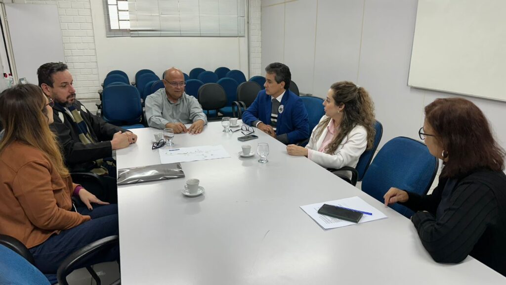 Vereador participou de reunião na manhã desta terça-feira (19). Foto: Pedro Roque